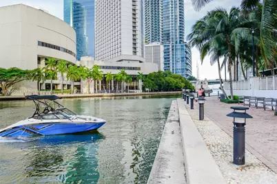 31 SE 5th St #1510, Miami, FL 33131 - Photo 35