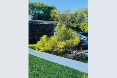 8501 E Dixie Hwy, Miami, FL 33138 - Photo 3