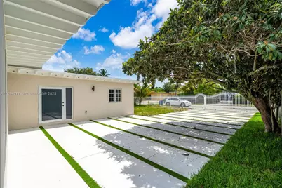 323 NW 104th Ter, Miami, FL 33150 - Photo 29