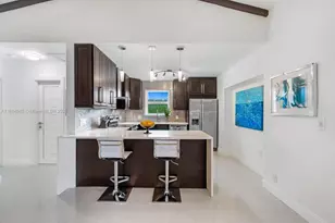 2830 NE 56th Ct, Fort Lauderdale, FL 33308 - Photo 7