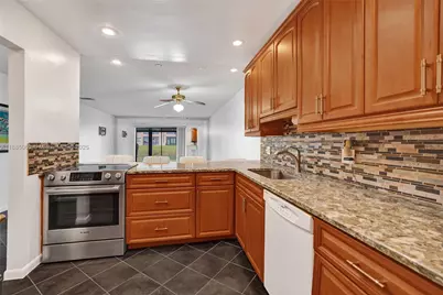 125 Lake Paula Dr #125, West Palm Beach, FL 33411 - Photo 17