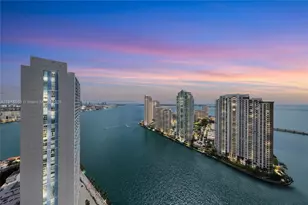 300 S Biscayne Blvd, Miami, FL 33131 - Photo 1
