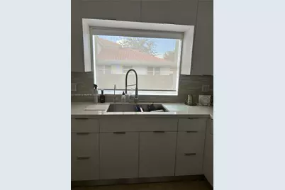 11361 NW 64th Ter, Doral, FL 33178 - Photo 29