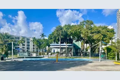 17560 Atlantic Blvd #214, Sunny Isles Beach, FL 33160 - Photo 41
