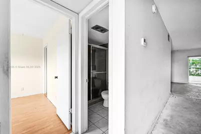 700 SE 6th Ave #304, Deerfield Beach, FL 33441 - Photo 13