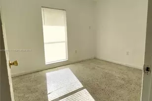921 SW 7th St, Miami, FL 33130 - Photo 17