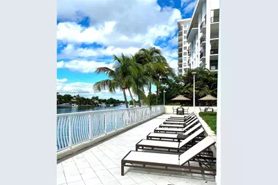 5600 Collins Ave #5L, Miami Beach, FL 33140 - Photo 15