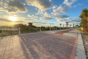 5600 Collins Ave, Miami Beach, FL 33140 - Photo 19