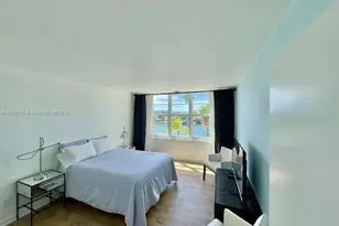 5600 Collins Ave, Miami Beach, FL 33140 - Photo 11