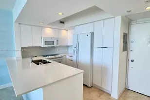 5600 Collins Ave, Miami Beach, FL 33140 - Photo 7