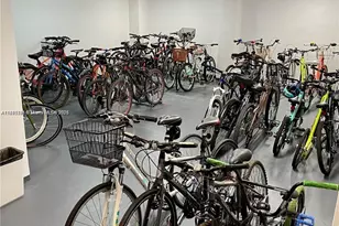 5600 Collins Ave, Miami Beach, FL 33140 - Photo 29