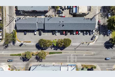 Convenience Store For Sale in Miami, Miami, FL 33135 - Photo 17