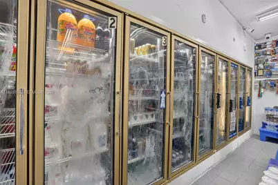Convenience Store For Sale in Miami, Miami, FL 33135 - Photo 5