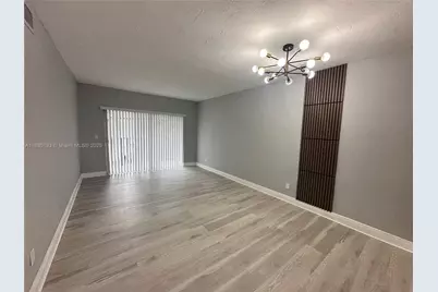 13984 NE 2nd Ct #3-2-3, Miami, FL 33161 - Photo 3