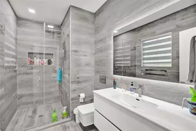 3784 Sheridan Ave, Miami Beach, FL 33140 - Photo 11