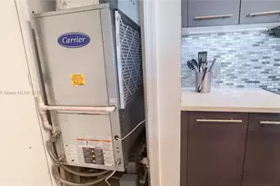 55 SE 6th St, Miami, FL 33131 - Photo 27