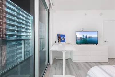 55 SE 6th St #3403, Miami, FL 33131 - Photo 19