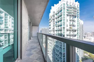 55 SE 6th St, Miami, FL 33131 - Photo 25