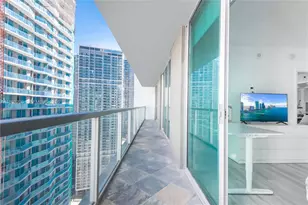 55 SE 6th St, Miami, FL 33131 - Photo 23