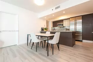 55 SE 6th St, Miami, FL 33131 - Photo 3