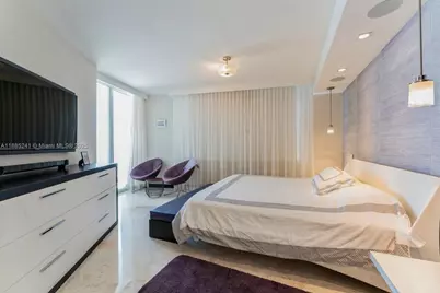 808 Brickell Key #1406, Miami, FL 33131 - Photo 13