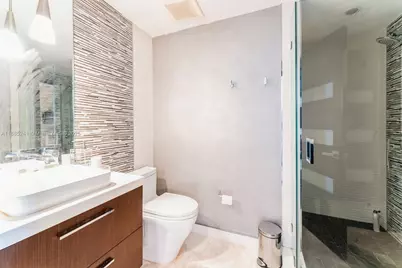 808 Brickell Key #1406, Miami, FL 33131 - Photo 15