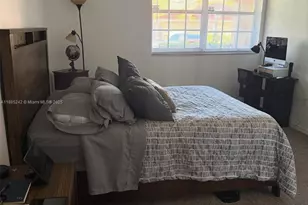 200 SW 117th Terrace, Pembroke Pines, FL 33025 - Photo 11