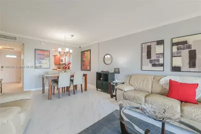 109 Royal Park Dr #4F, Oakland Park, FL 33309 - Photo 3