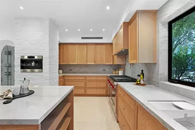 3700 Hibiscus St, Miami, FL 33133 - Photo 13