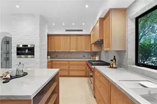 3700 Hibiscus St, Miami, FL 33133 - Photo 13