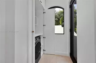 3700 Hibiscus St, Miami, FL 33133 - Photo 63