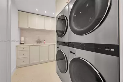 3700 Hibiscus St, Miami, FL 33133 - Photo 31