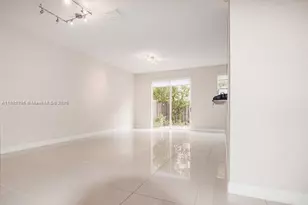 1024 NE 207th Terrace, Miami, FL 33179 - Photo 15