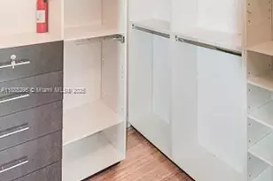 1024 NE 207th Terrace, Miami, FL 33179 - Photo 23