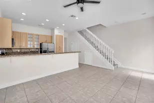 14634 SW 5th St, Pembroke Pines, FL 33027 - Photo 15