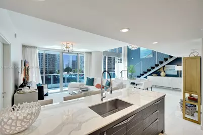 200 Biscayne Boulevard Way #505, Miami, FL 33131 - Photo 15