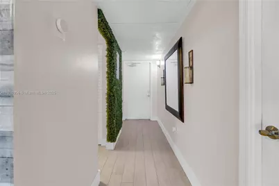 9410 Poinciana Pl #206, Davie, FL 33324 - Photo 3