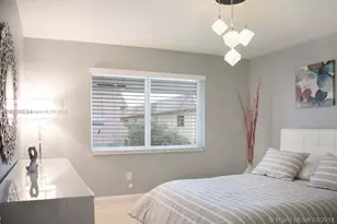 801 Pine Dr, Pompano Beach, FL 33060 - Photo 9