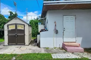 405 NW 64th St, Miami, FL 33150 - Photo 41