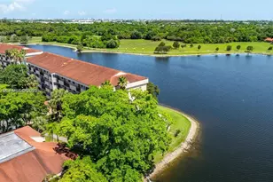 2768 S Carambola Cir S, Coconut Creek, FL 33066 - Photo 11