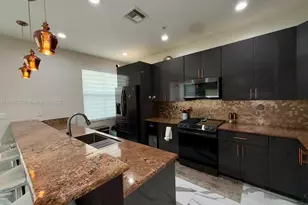 2851 W Prospect Rd, Tamarac, FL 33309 - Photo 45