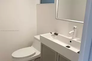 7830 Dickens Ave, Miami Beach, FL 33141 - Photo 17