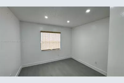 2531 W 60th Pl #105-18, Hialeah, FL 33016 - Photo 13