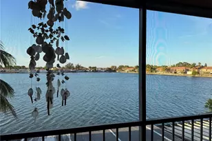 2531 W 60th Pl, Hialeah, FL 33016 - Photo 9