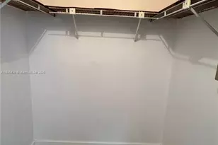 2531 W 60th Pl, Hialeah, FL 33016 - Photo 17