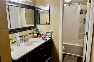 425 NW 210th St, Miami Gardens, FL 33169 - Photo 13