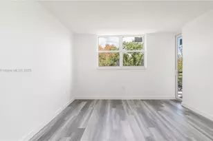 1820 SW 81st Ave, North Lauderdale, FL 33068 - Photo 15