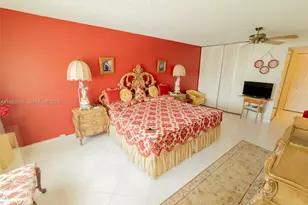 250 174th St, Sunny Isles Beach, FL 33160 - Photo 25