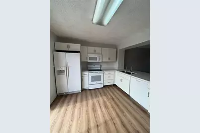 2186 W 60th St #20206, Hialeah, FL 33016 - Photo 1