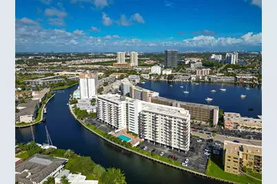 401 Golden Isles Dr #908, Hallandale Beach, FL 33009 - Photo 17